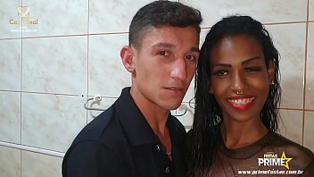 Porno cariocaa depilando o anus