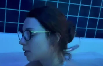 Cibelly Ferreira, a professora de inglês, acabou deixando vazar uma foto dela pelada, onde mostra o bumbum