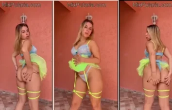Rafa Bermach, influencer do TikTok, mostrando o corpitcho sem roupa